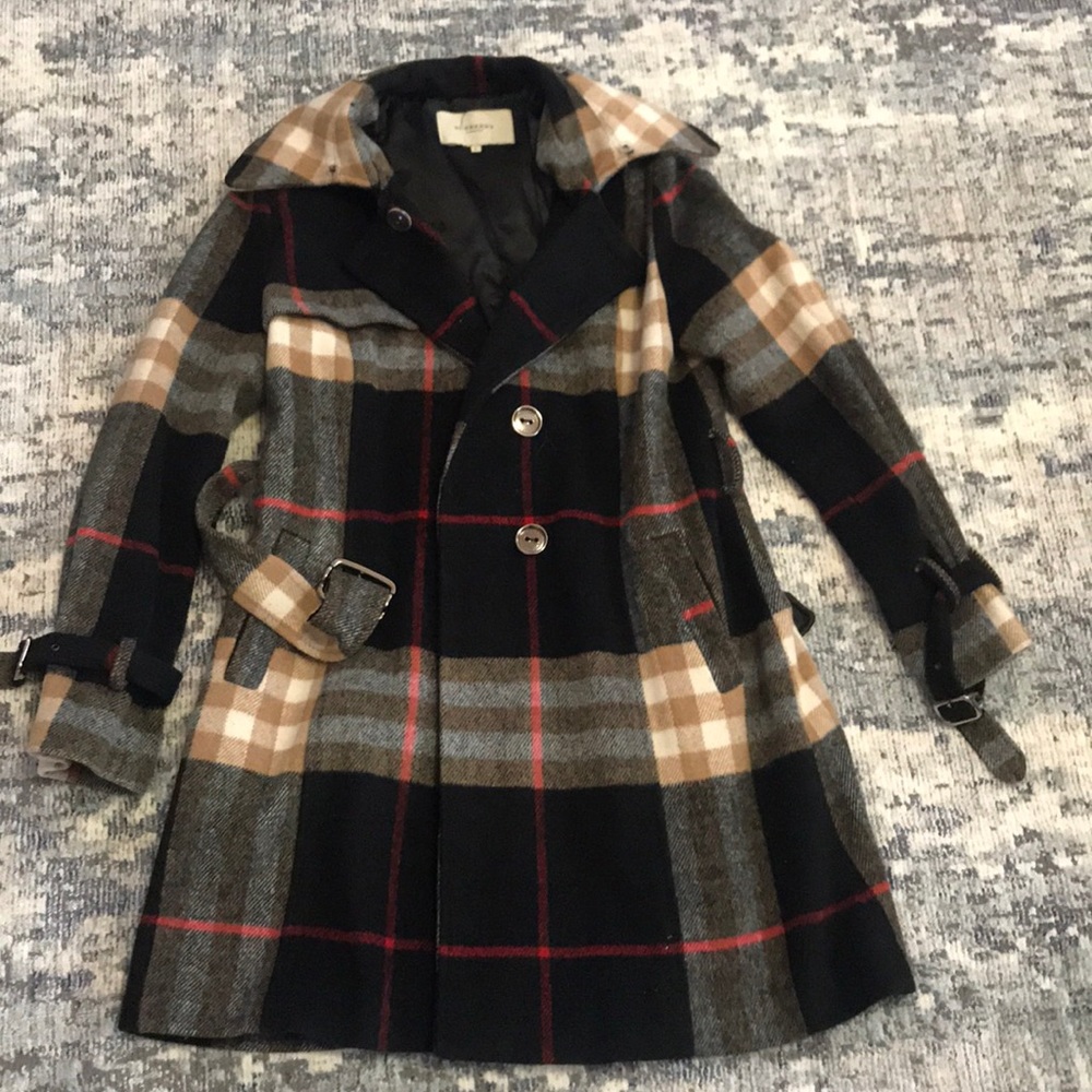 Beautiful Burberry coat